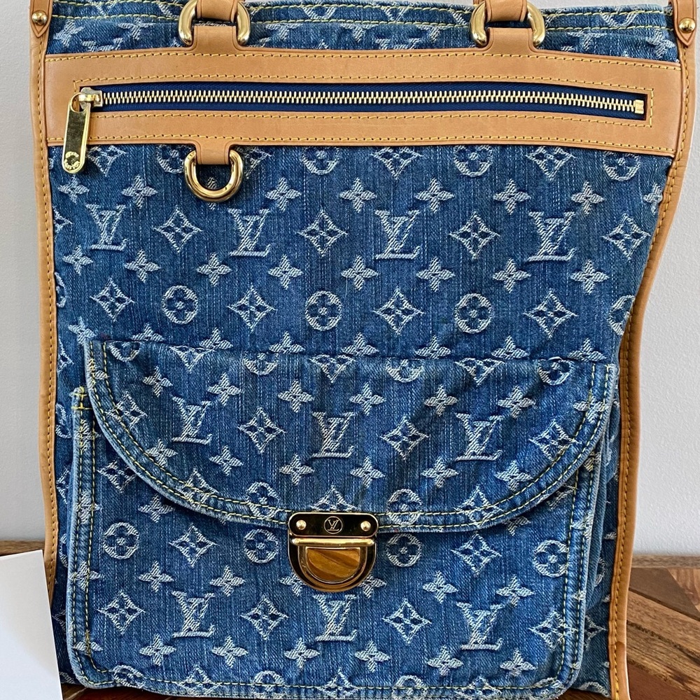 Louis Vuitton Blue Denim Monogram Sac Plat